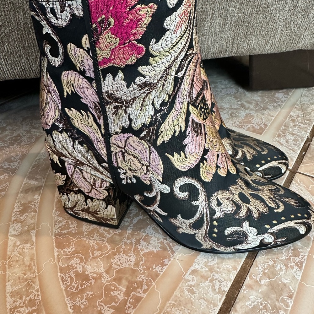 Sam Edelman Embroidered Heeled Ankle Boots